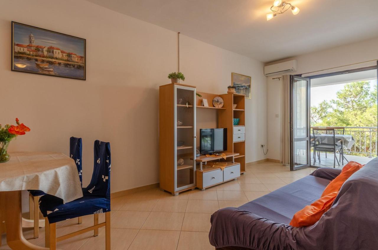 Apartmani Juraj Zavalatica Exterior photo