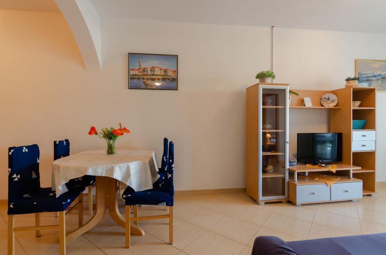 Apartmani Juraj Zavalatica Exterior photo